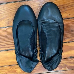 BCBG Paris Black Leather Ballet Flats, size 39 (women’s 8.5)